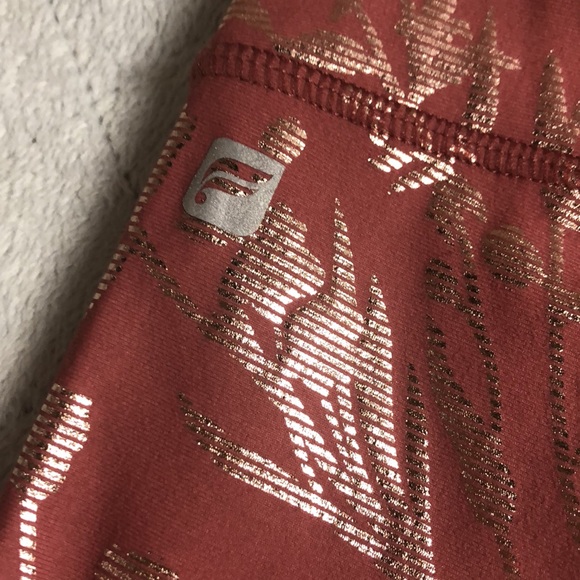 Fabletics Rose Gold Cropped Leggings - Picture 7 of 9